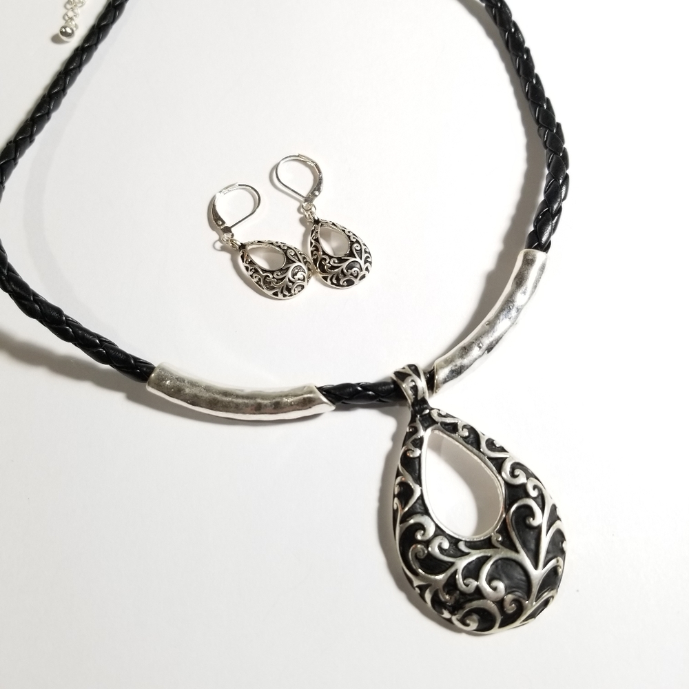 Filigree Silvertone Black Necklace & Earrings Set